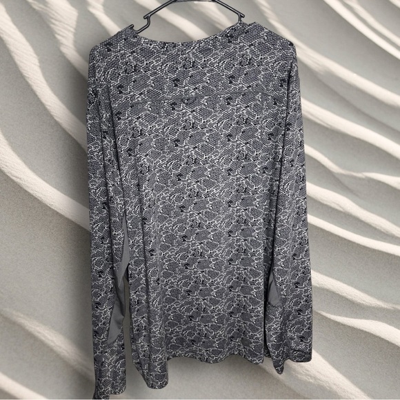 NEPALLO Men's Trophy Sun Protection Silver Black Print Long-Sleeve Tee Sz XL - Picture 6 of 13